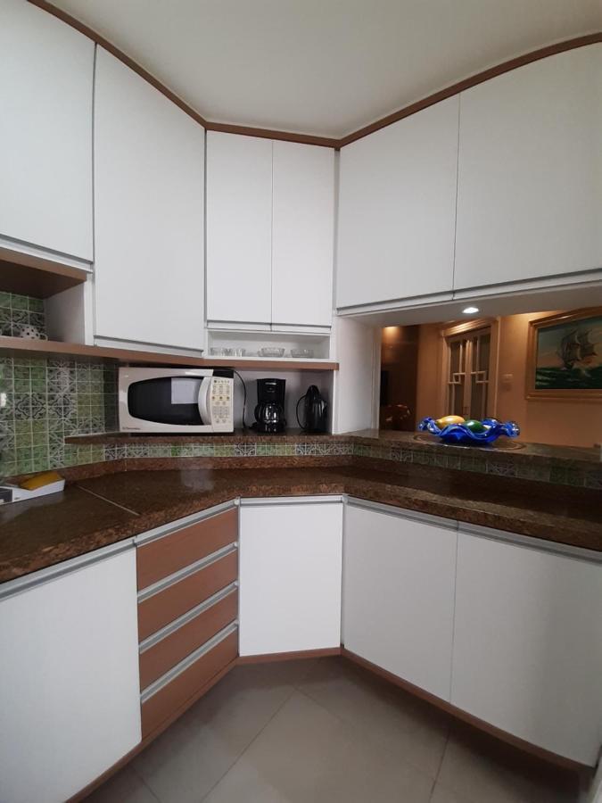 Lindo Flat No Edificio Cosmopolitan, Com Garagem E Piscina Apartment Santos  Bagian luar foto