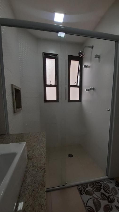 Lindo Flat No Edificio Cosmopolitan, Com Garagem E Piscina Apartment Santos  Bagian luar foto